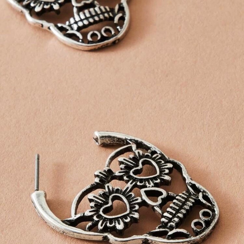 Silver Sugar Skull Skeleton Earrings - Picture 3 of 4